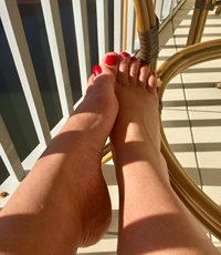 Florida sunshine warming my toes