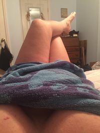 come help me out of this wet towel babes