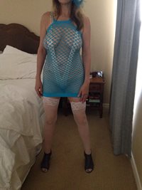 Since I've gotten nice feedback when I wear my blue mesh outfit, decided to...