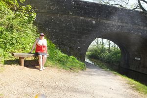 Out & About: Enjoying the sun on the Tiverton Canal & flashing my tits of c...