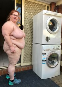 Selling our old washing machine and dryer. Will cum and help load and unloa...