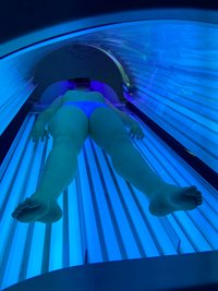 Tanning beds are so hot