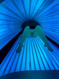 Tanning beds are so hot