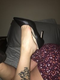 Something about heels... and legs.... and feet!