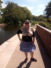 Out & About: On the Tiverton Canal for an afternoons walk enjoying some lat...