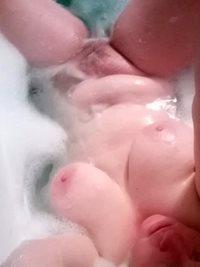 Back in the bath! She loves fucking in water
