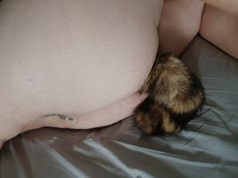 Monday morning pussy fun with my tail in.