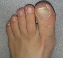 Bianca's perfect sexy natural toes