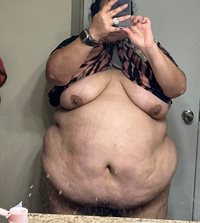 Belly so big you can’t see my pussy