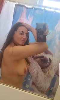 What is the sloth thinking 🤔