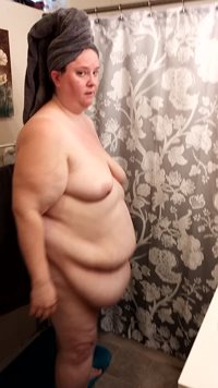 SSBBWloveSarah showered hairy and clean