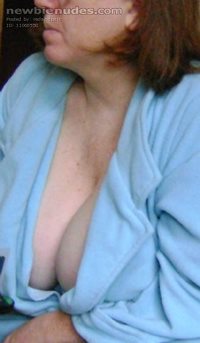 Some cleavage photos to get you interested.